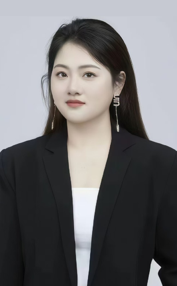 刘云（副会长）